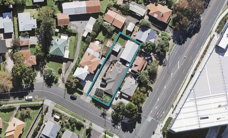 1/3 Arawa Street, New Lynn, Auckland - Carousel 1