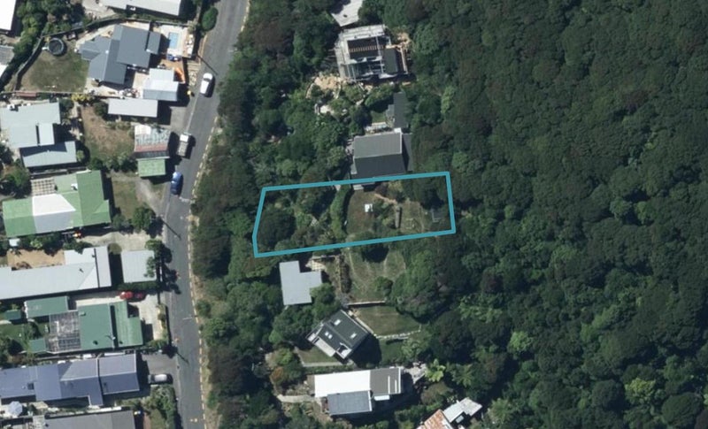 38 Cluny Road, Plimmerton, Porirua - Carousel 1