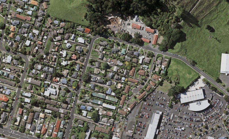 33A Mountain Road, Mount Wellington, Auckland - Carousel 1