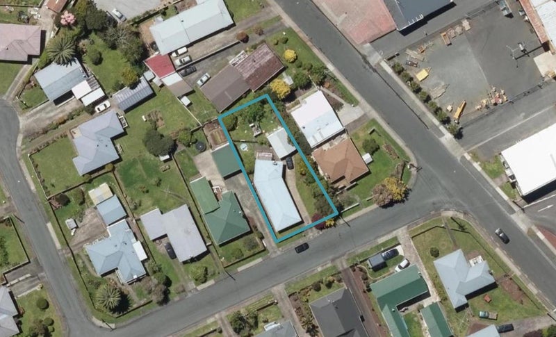 3 Cambridge Street, Kamo, Whangarei - Carousel 1