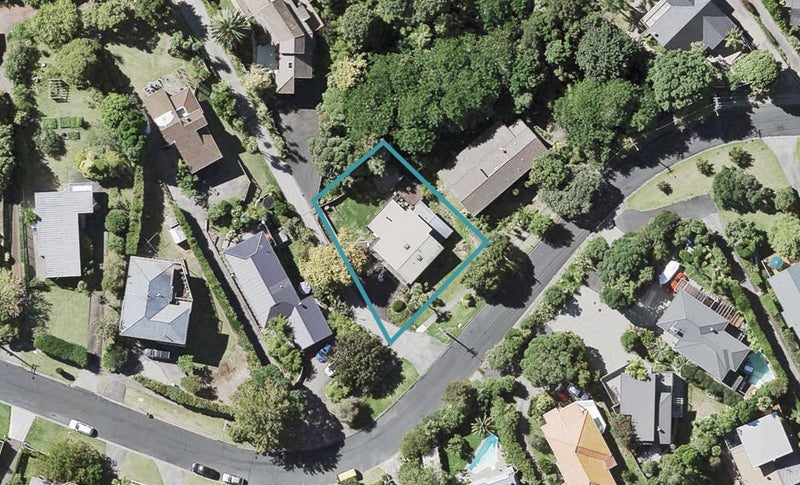 49 Penzance Road, Mairangi Bay, Auckland - Carousel 1