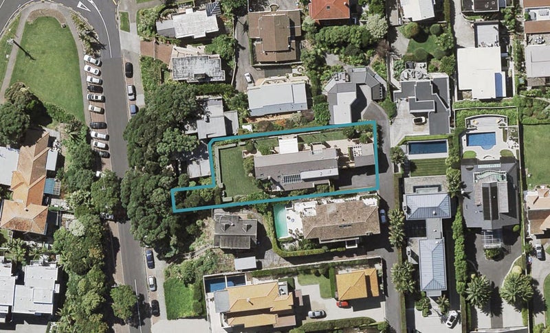6 Ronaki Road, Mission Bay, Auckland - Carousel 1