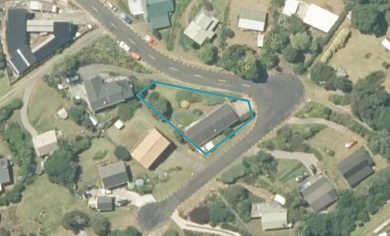 50 Pye Place, Hot Water Beach, Whitianga - Carousel 1
