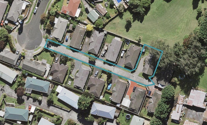 31 Koru Street, Mangere Bridge, Auckland - Carousel 1