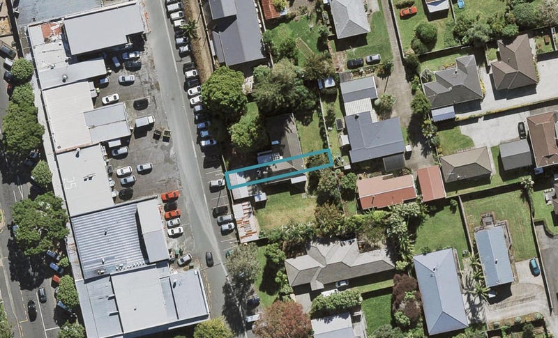 5/2 Rimu Road, Mangere Bridge, Auckland - Carousel 1