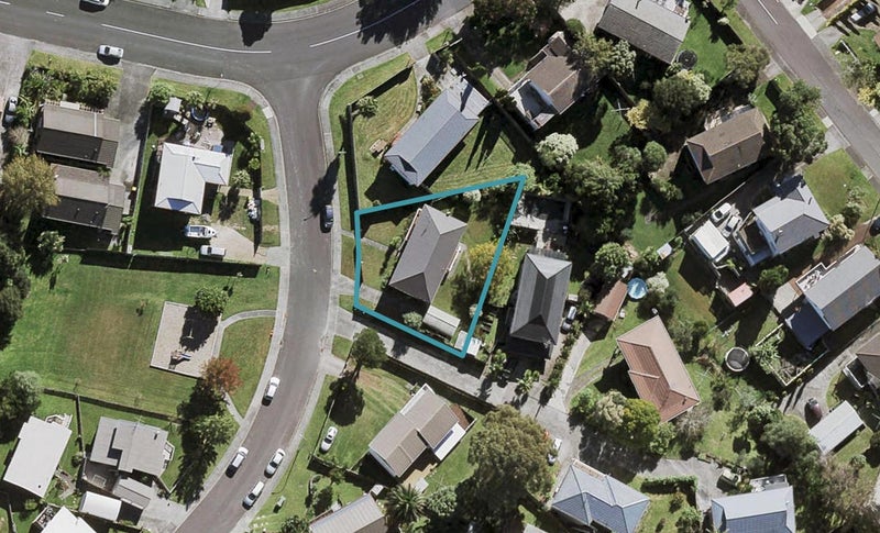 4 Exeter Place, Unsworth Heights, Auckland - Carousel 1