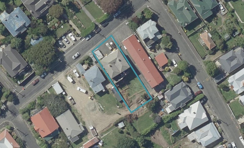 13 Neidpath Road, Mornington, Dunedin - Carousel 1