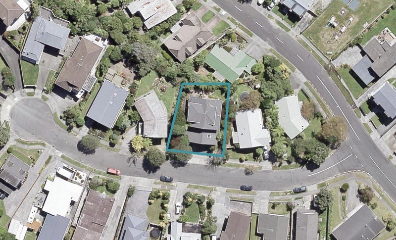 6 Westpoint Avenue, Harbour View, Lower Hutt - Carousel 1