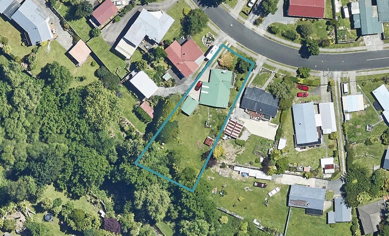 10 Joanne Crescent, Pukehangi, Rotorua - Carousel 1