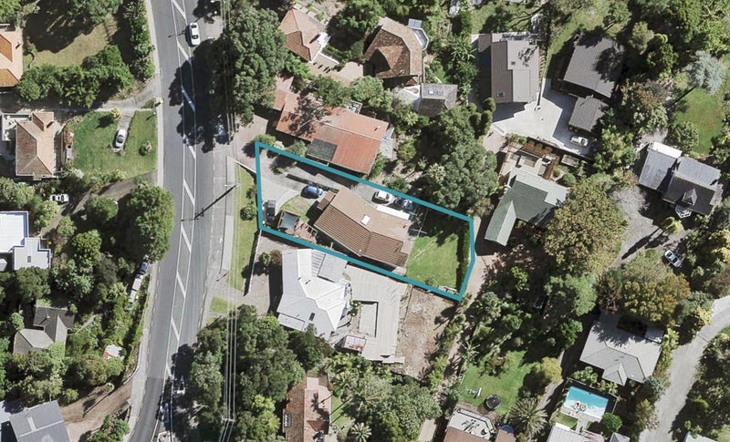 266 Titirangi Road, Titirangi, Auckland - Carousel 1