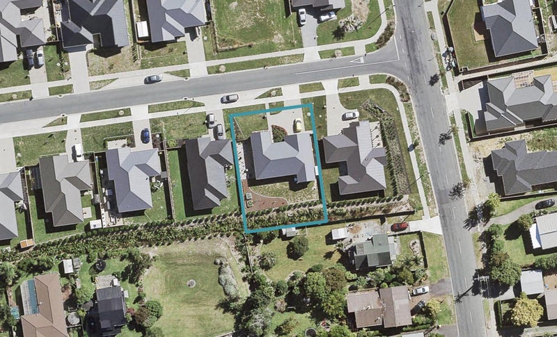 3 Malbec Place, Huapai, Kumeu - Carousel 1