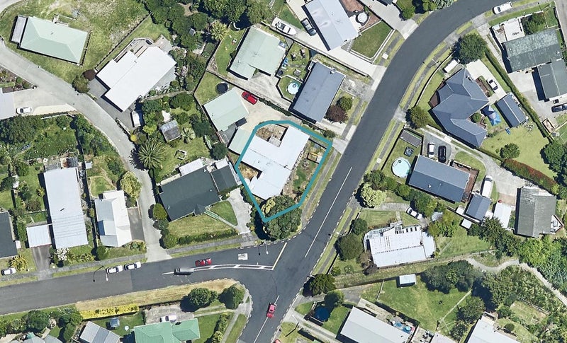 104 Kingswood Road, Brookfield, Tauranga - Carousel 1