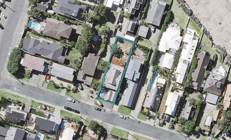 3 Holiday Road, Milford, Auckland - Carousel 1