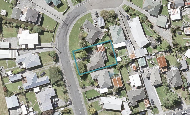 6 Miles Crescent, Wainuiomata, Lower Hutt - Carousel 1