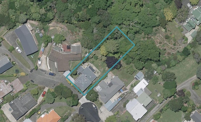 18 Tregarth Street, Saint Johns Hill, Whanganui - Carousel 1