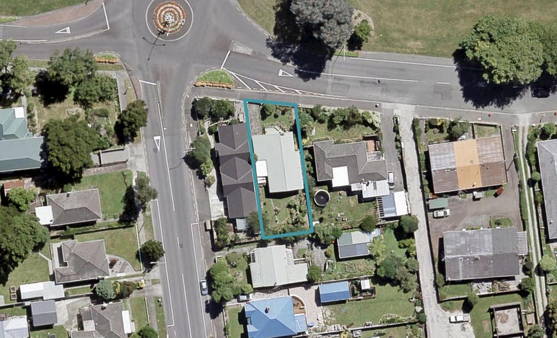 4 Riverbank Street, Ebdentown, Upper Hutt - Carousel 1