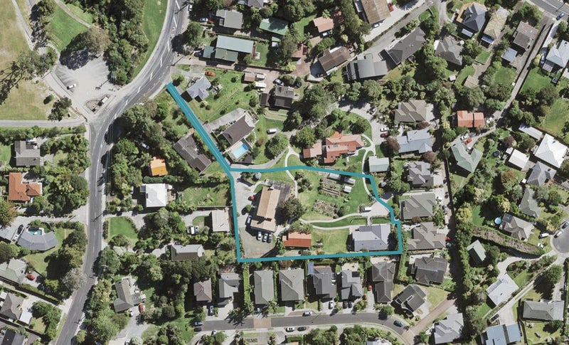 52 Atkinson Road, Titirangi, Auckland - Carousel 1