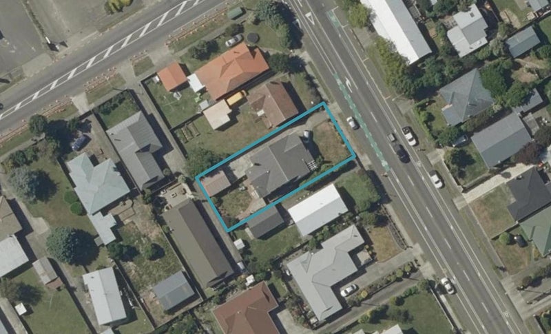 8 Wood Street, Takaro, Palmerston North - Carousel 1