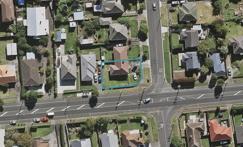 2 Namata Road, Onehunga, Auckland - Carousel 1