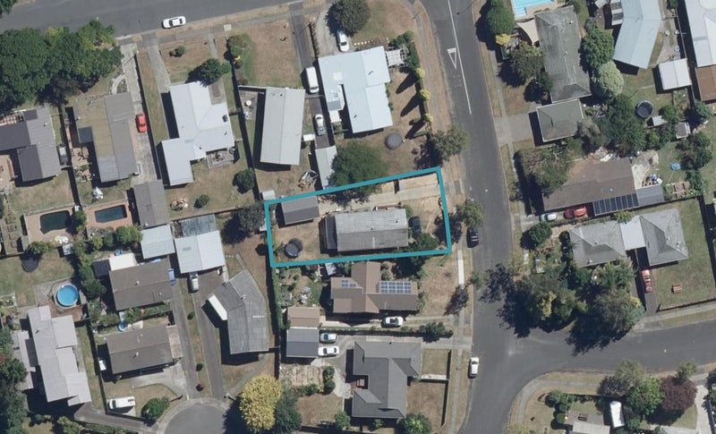 25 Manuka Street, Pukete, Hamilton - Carousel 1