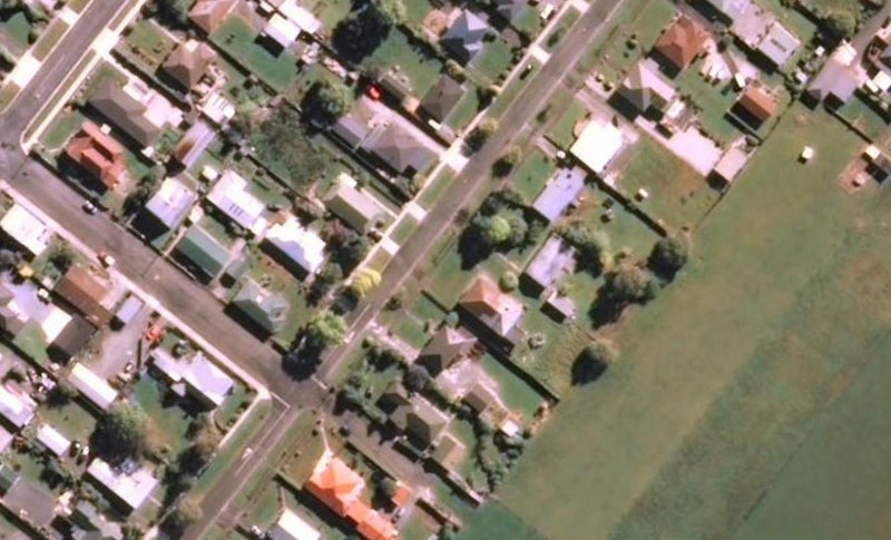 75 Chaucer Street, Milton - Carousel 1