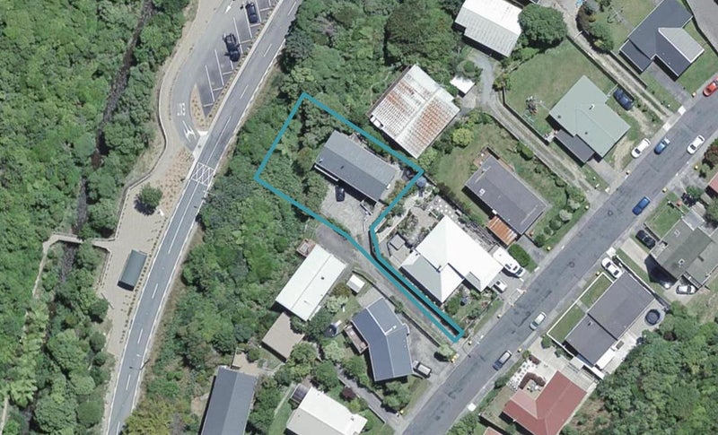 88 Hazlewood Avenue, Karori, Wellington - Carousel 1