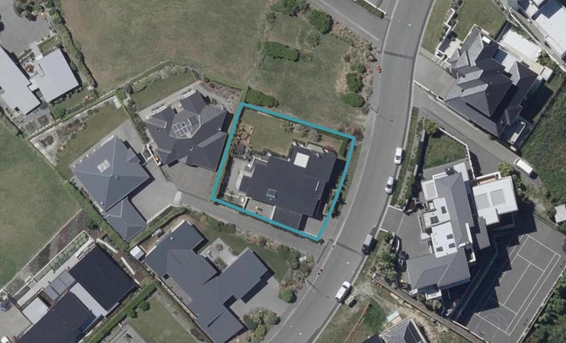 102 Glenstrae Road, Redcliffs, Christchurch - Carousel 1