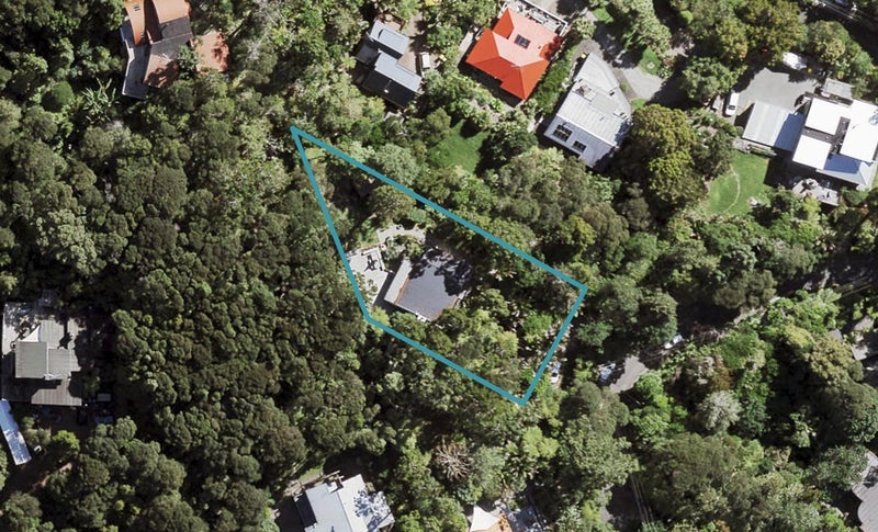 57 Paturoa Road, Titirangi, Auckland - Carousel 1