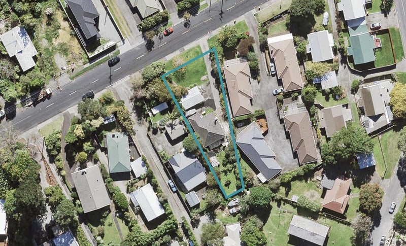 176 Hutchinson Avenue, New Lynn, Auckland - Carousel 1