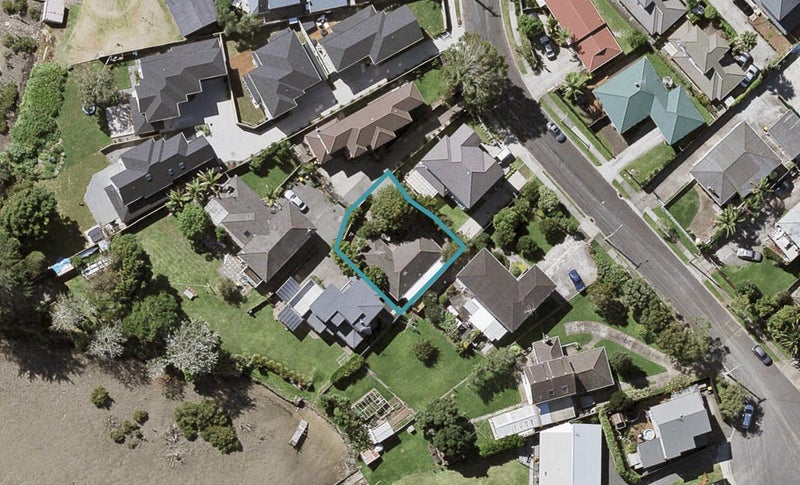 61 Millen Avenue, Pakuranga, Auckland - Carousel 1