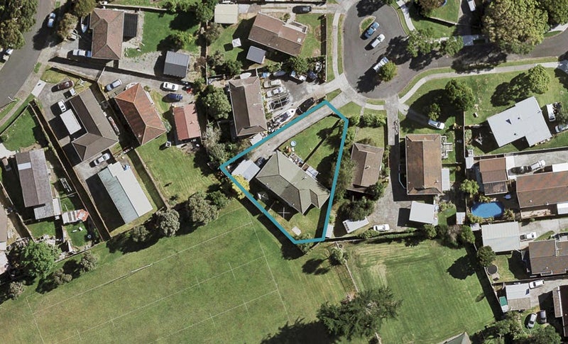 1/8 Slim Place, Clendon Park, Auckland - Carousel 1