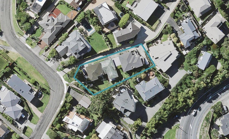 1/7 Eastcliffe Road, Castor Bay, Auckland - Carousel 1