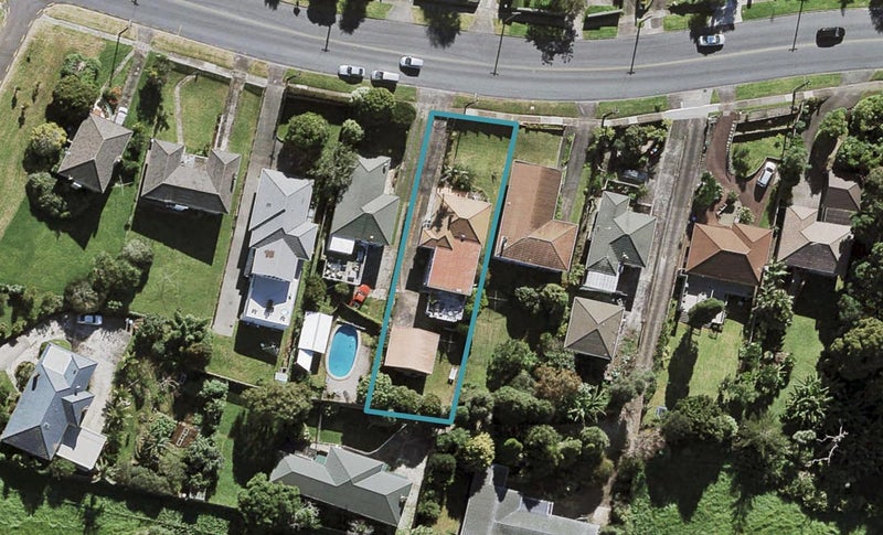 27 Herd Road, Hillsborough, Auckland - Carousel 1