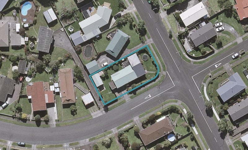 11 Smeaton Road, Bell Block, New Plymouth - Carousel 1