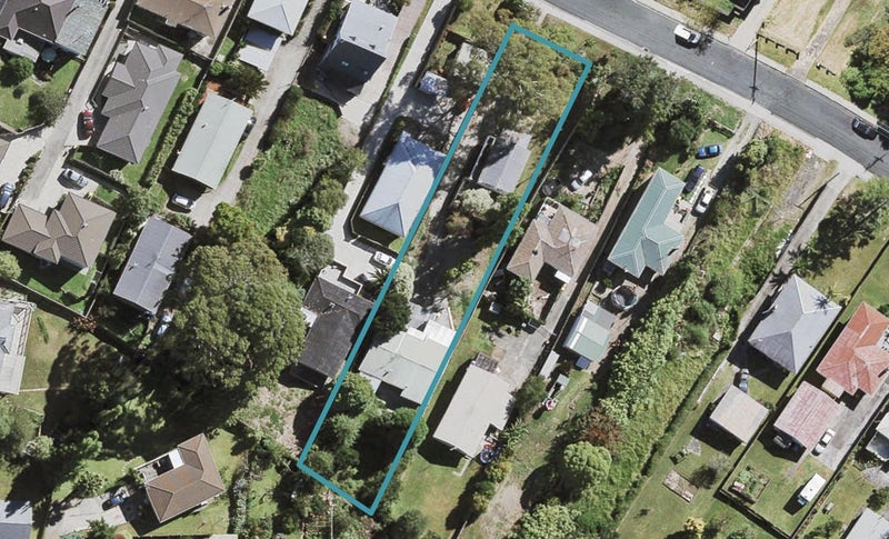 23 Glenorchy Street, Glen Eden, Auckland - Carousel 1