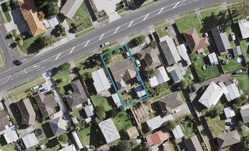 168B Mahia Road, Wattle Downs, Auckland - Carousel 1