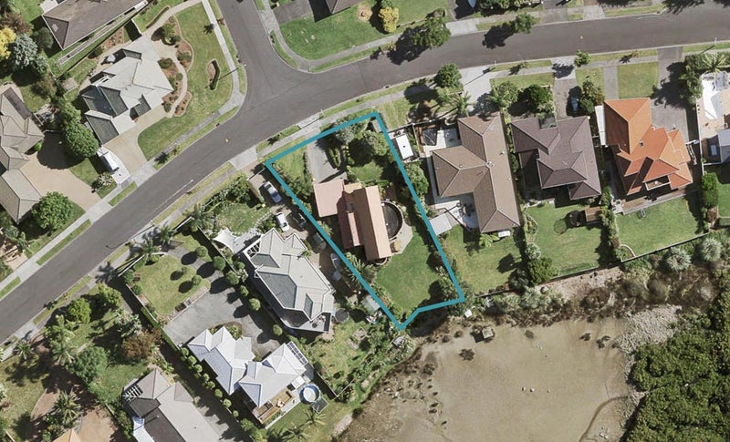 36 Keywella Drive, Conifer Grove, Takanini - Carousel 1