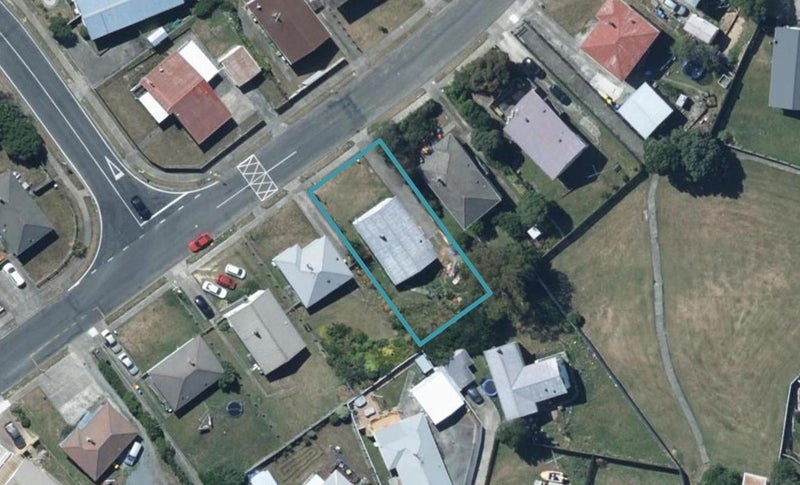 14 Desert Gold Street, Ascot Park, Porirua - Carousel 1