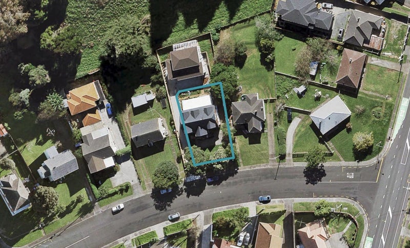 5 Youth Street, Mount Roskill, Auckland - Carousel 1