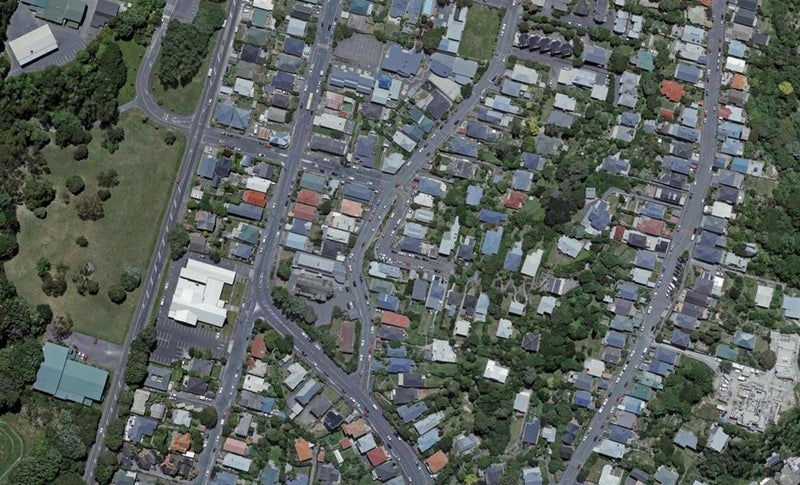 18 Baden Road, Hataitai, Wellington - Carousel 1