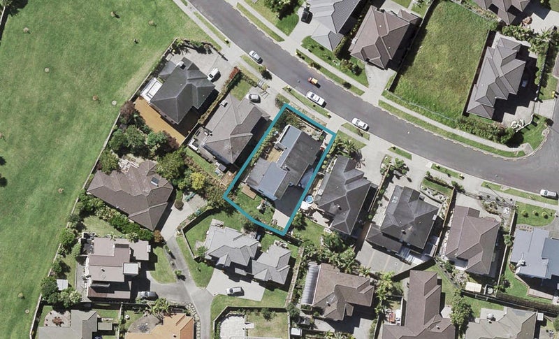 55 Killybegs Drive, Pinehill, Auckland - Carousel 1