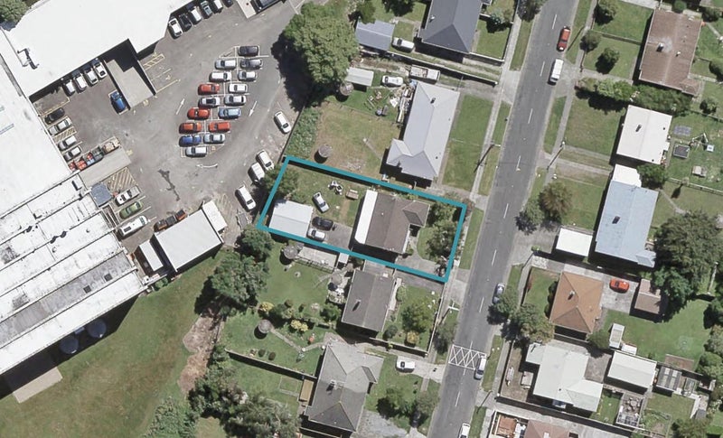 17 Taita Drive, Boulcott, Lower Hutt - Carousel 1
