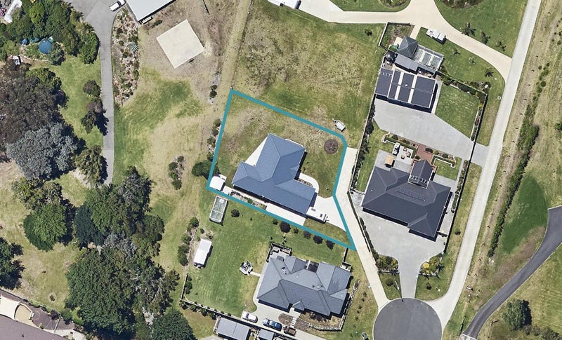 45 Dawn Parade, Coastlands, Whakatane - Carousel 1
