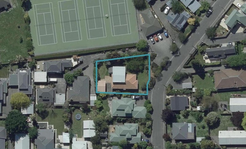 33 Dover Street, St Albans, Christchurch - Carousel 1
