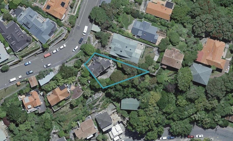 15 Mariri Road, Kelburn, Wellington - Carousel 1