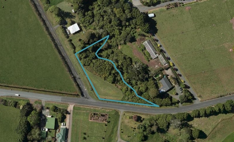 4 Crane Road, Whangarei - Carousel 1
