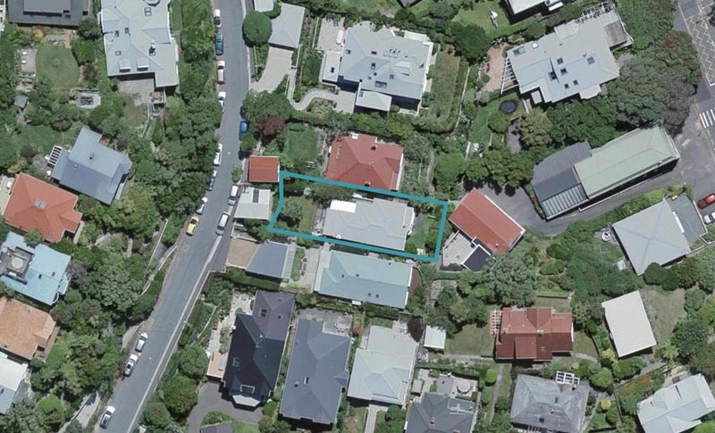 10 Fairview Crescent, Kelburn, Wellington - Carousel 1