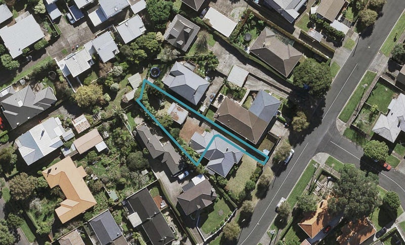 46A Tawa Road, One Tree Hill, Auckland - Carousel 1