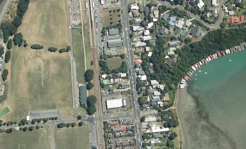 69 Mana Esplanade, Paremata, Porirua - Carousel 1