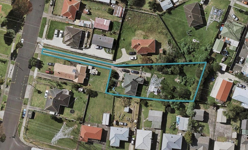 13 Gilbert Road, Otara, Auckland - Carousel 1